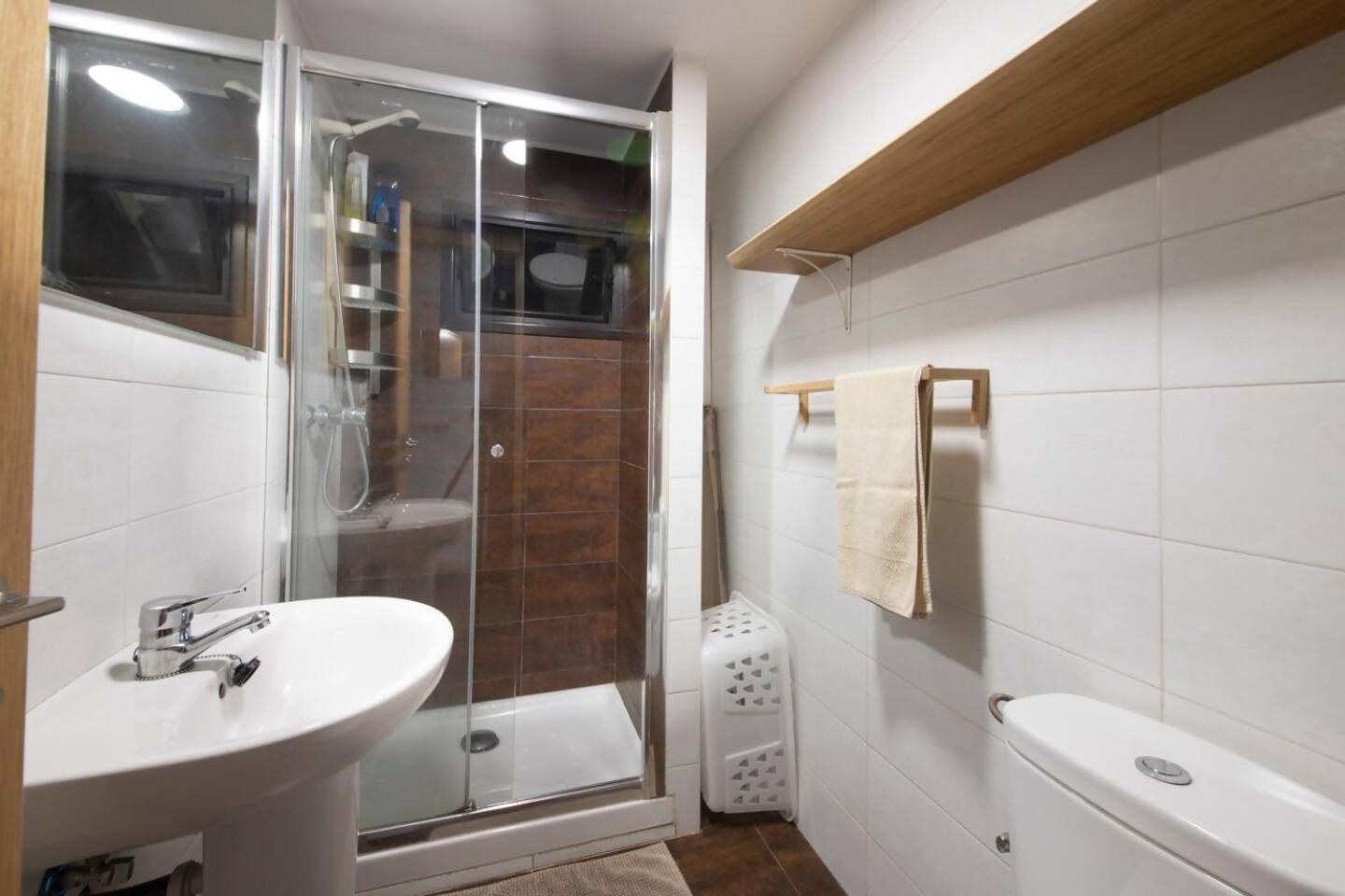 APARTAMENTO MUY COMODO con WIFI y NETFLIX Rentería Exterior foto
