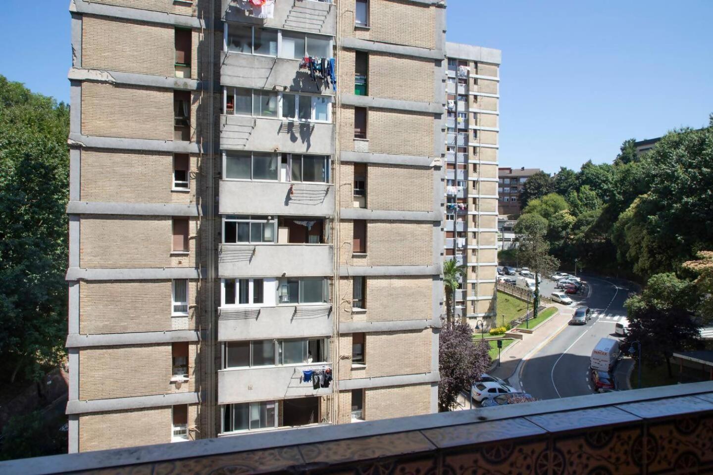 APARTAMENTO MUY COMODO con WIFI y NETFLIX Rentería Exterior foto
